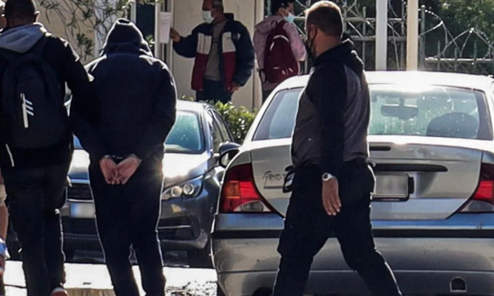 Υπόθεση βιασμού 12χρονης από τον Κολωνό: Σε αίθουσα του Εφετείου μεταφέρεται η δίκη